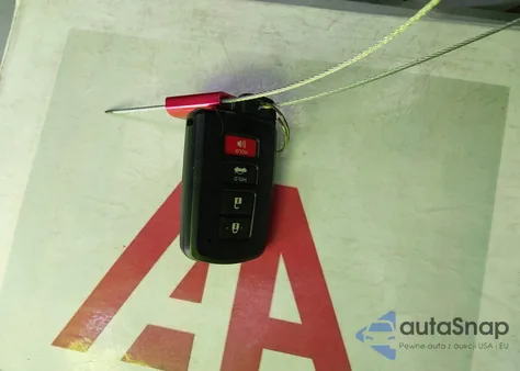 2014 Toyota Corolla S Plus z USA, uszkodzony, nr VIN 2T1BURHEXEC155475